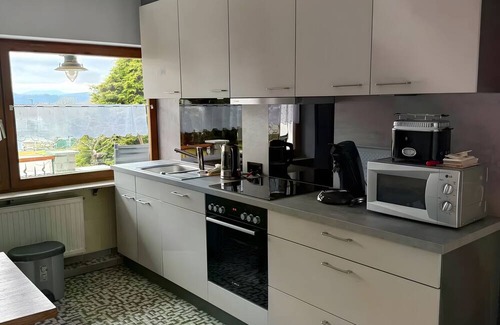 Albbruck Apartamento | Apartment 'Comfort Meets Nature' with Mountain View, Private Terrace and Wi-Fi