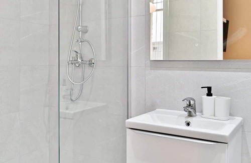 Le Pre-Saint-Gervais Apartamento | Studio cosy climatisé – confort & calme
