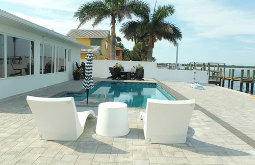 Bay Colony Casa | Waterfront 3BR/2BA Pool Home on Terra Ceia Bay with Dock & Stunning Sunsets