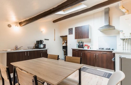 Ancy-Dornot Apartamento | T4 93m² -Modern & old charm with wooden beams, bright, pets welcome!