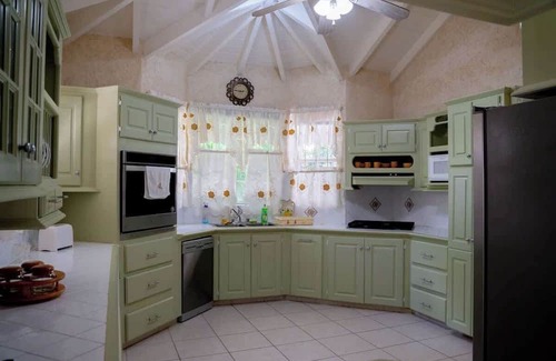 Paynes Bay Casa | ZenBreak Marzalea Villa 2bd
