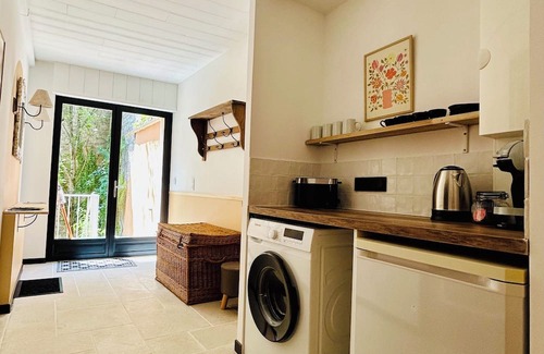 Menotey Apartamento | Quiet and warm gîte, ideal for families or 2 couples, with patio and BBQ