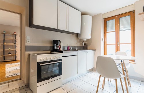 Ancy-Dornot Apartamento | Bright & warm 53 m² T2 - comfort, modern style, pets welcome.