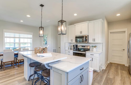 Livingston Casa | 5 Mi to Lake Anna State Park: Modern Family Home!