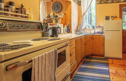 Eagle Lake Cabaña | Homewood Cottage - Three Bedroom Cottage, Sleeps 6
