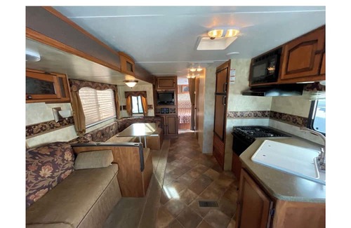 Ronda Alquiler De RV | Cozy Campground in Fantastic Ronda with AC