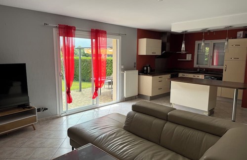Beaune-les-Mines Casa | VILLA DU LAC