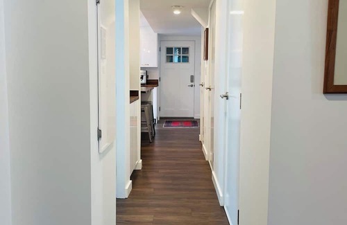 Nelson Casa | Kidds Cottage Nelson, A fully furnished suite with everything. Just bring gear.
