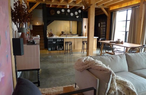 Musk Casa | The Barn at Stonewalls - Farm stay in 25 acres In Daylesford