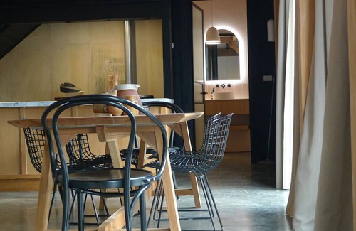 Musk Casa | The Barn at Stonewalls - Farm stay in 25 acres In Daylesford