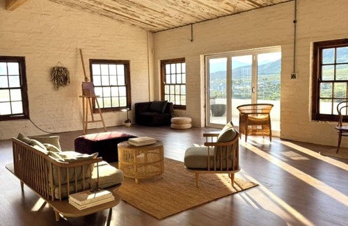 Pniel Cama Y Desayuno | Villa Verde, farm stay in the winelands with views for days.