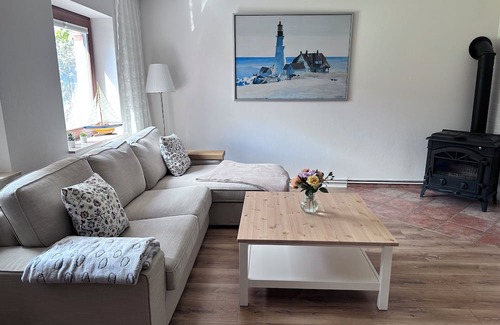 Carinerland Apartamento | Landhäuschen Danneborth: Detached vacation home with garden and terrace in län