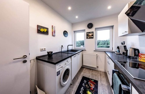 Hulzweiler Apartamento | Serviced apartment with fully furnished workspace