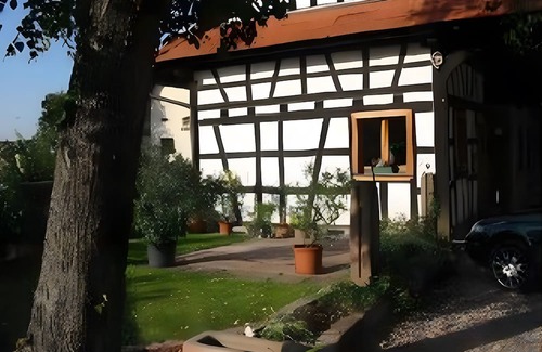 Neuried Apartamento | Apartment 'Ferienwohnung Schwarzwaldblick' with Shared Garden, Balcony and Wi-Fi