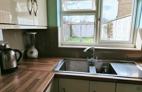 Selhurst Casa | Bright 3BD House Near East Croydon Station
