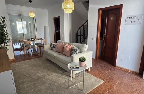 Ayamonte Villa | Villa 'Marília' with Private Terrace, Wi-Fi and Air Conditioning