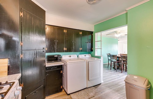 Borger Casa | 2 Mi to Phillips 66 Refinery: Home w/Yard