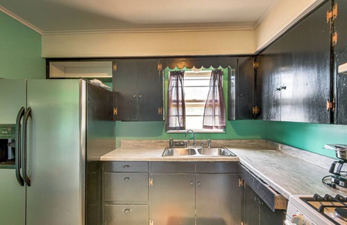 Borger Casa | 2 Mi to Phillips 66 Refinery: Home w/Yard