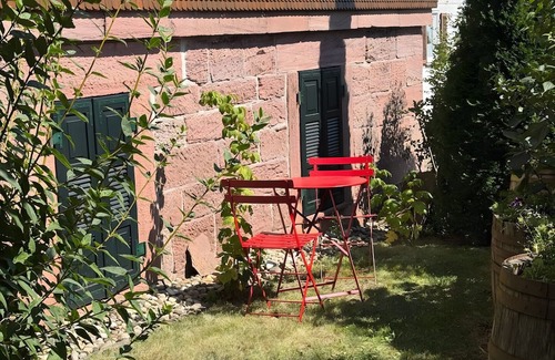 Neubulach Apartamento | Apartment 'Malia' with Shared Terrace, Shared Garden and Wi-Fi