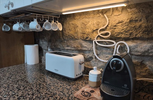 Sant Guim de la Plana Casa | Rural House 'La Rectoria De Vicfred' with Mountain Views, Wi-Fi and Air Conditioning
