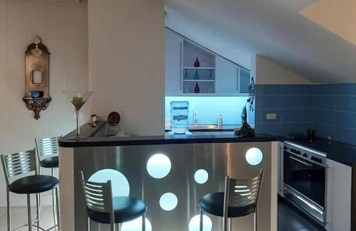 Ghazir Apartamento | Silvia's romantic loft/24h electr./private jacuzzi