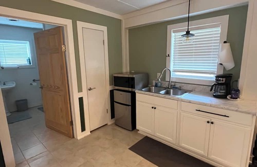Willard Apartamento | Relaxing Black River- Riverfront Retreat