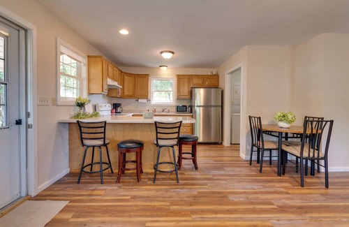Montrose Casa | 9 Mi to Effingham: Pet-Friendly Rural Escape