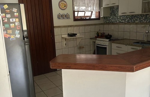 Enseada Azul Casa | Duplex house in a gated community, 2 minutes from Bacutia Beach - Guarapari.