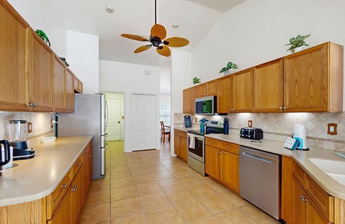 Sebastian Highlands Casa | Relaxing home with private pool, hot tub, gas grill and full kitchen