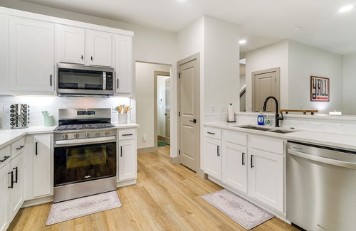 Lone Star Casa | Lake-View Retreat w/Games & Yard in Daingerfield