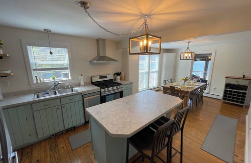 Middlesex Casa | Year-round, beautiful lake front home on Canandaigua Lake. 20-min to Ski Resorts