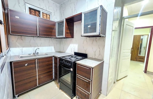 Limete Casa | Serene 5-Bedroom Apartment in Kinshasa's 10ème Rue Limete-Résidentiel