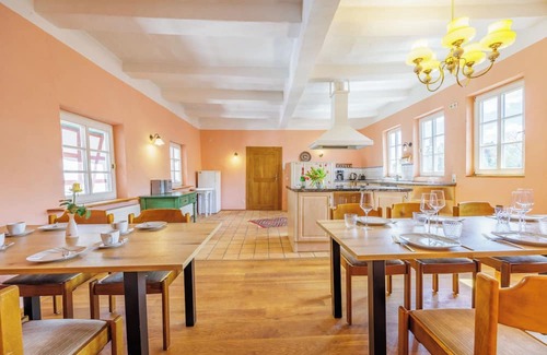 Am Ohmberg Apartamento | Vacation in the castle up to 15 pers. Apartment: Burggraf & Himmelsleiter