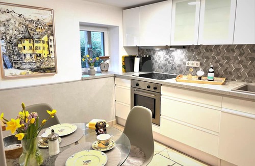 Hagelloch Apartamento | Apartment 'Graf' with Private Terrace, Shared Garden and Wi-Fi