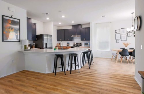 McNeil Casa | Hestia: 3BR/2BA | Near Tech Ridge & East Village