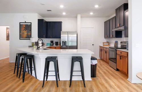 McNeil Casa | Hestia: 3BR/2BA | Near Tech Ridge & East Village
