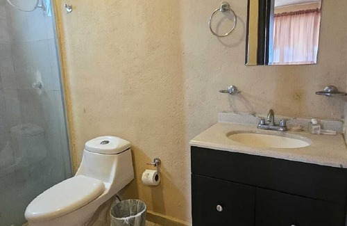 Área del bulevar Barra Vieja Hotel | Oasis Suite with Ocean View Breakfast Included. AcapulcoDiamante a