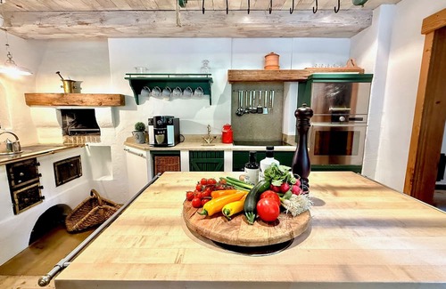 Sankt Johann in Tirol Chalet De Esquí | KitzDiamant with Pool & Sauna by Belle-Stay