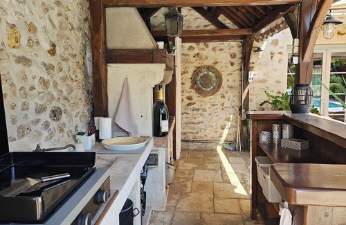 Crecy-en-Brie Villa | Quiet villa with pool and sauna near Paris and Disneyland ❤️