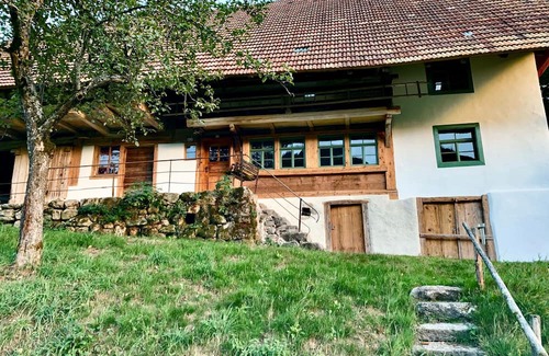 Elzach Casa | Holiday Home 'Ferienhaus Hederle' with Mountain View, Private Terrace and Wi-Fi