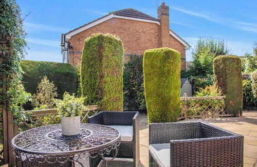 Worcester Casa | WhiskAwayStays Toulouse Drive No. 26