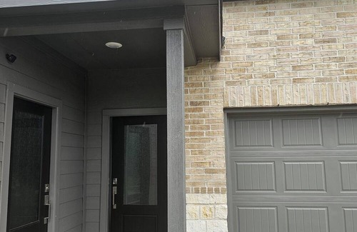 Waller Casa | Soothing brand new house with central AC, security cameras . in charming Waller