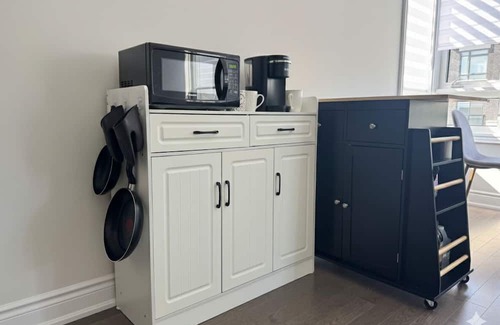 Vaughan Casa | Luxury Vaughan HomeStay – 1BR, Free Parking, Prime Location, 5Min to Wonderland