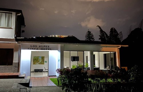 Manizales Apartamento | Finca Hotel Los Alpes, 15 minutes from downtown, surrounded by nature.