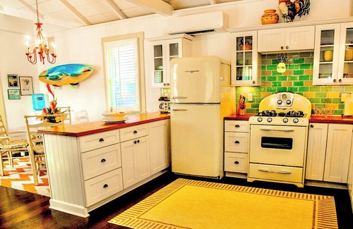 Poipu Cabaña | 1940’s Retro Shack By The Sea