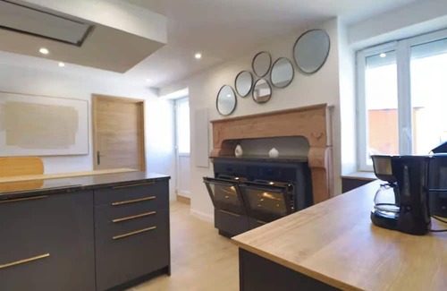 Pagny-le-Chateau Casa | House by the Saône River