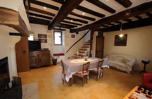 Saint-Germain-des-Grois Cama Y Desayuno | Cosy guest house - relaxation, games and conviviality