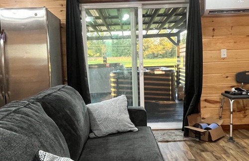 Mize Cabina | New 20-Acre Cabin Escape, Trail to Licking River, Close to Cave Run Lake Fun