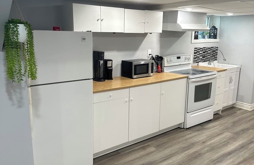 Ajax Casa | 🏡 Beautiful Ajax Retreat – Comfort, Space, and a Great Location!
