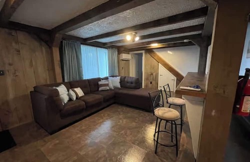 Verona Casa | Cozy lower level apartment in Verona VA